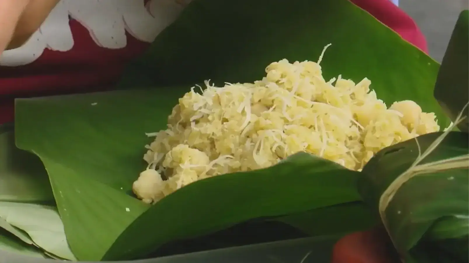 Cốm - món quà xanh của mùa thu Hà Nội